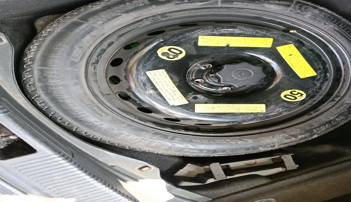 2013 Audi A8L 3.0 TDI quattro, Diesel, Automatic, 85,624 km, tyre