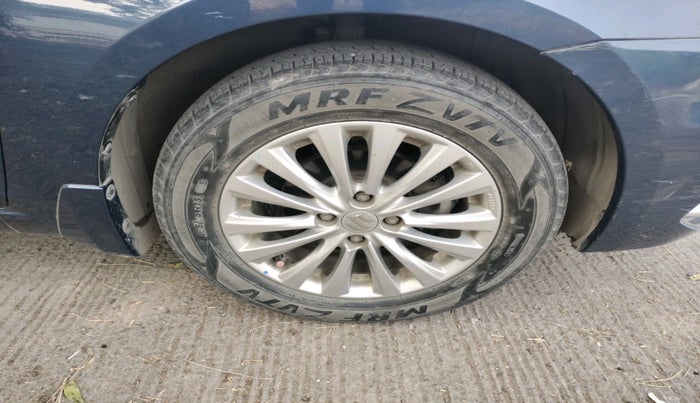 2018 Maruti Ciaz DELTA 1.5 SHVS MT PETROL, Petrol, Manual, 65,905 km, tyre