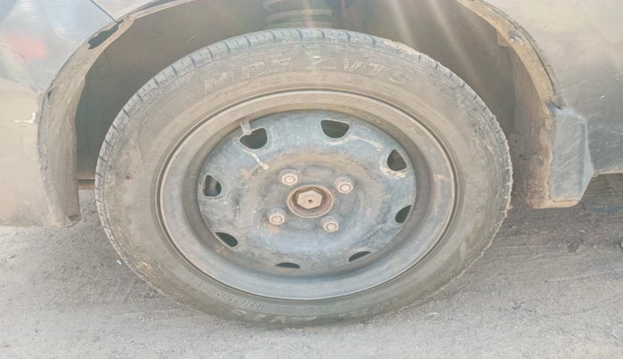 2017 Maruti Alto K10 VXI, Petrol, Manual, 81,152 km, tyre