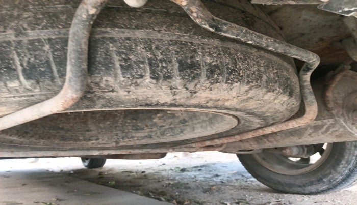 2013 Maruti Ertiga ZDI, Diesel, Manual, 1,25,607 km, tyre