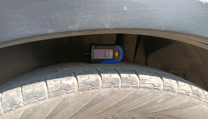 2019 Maruti S Cross ZETA 1.3, Diesel, Manual, 1,57,440 km, tyre