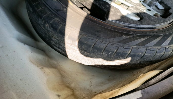 2019 Maruti S Cross ZETA 1.3, Diesel, Manual, 1,57,440 km, tyre