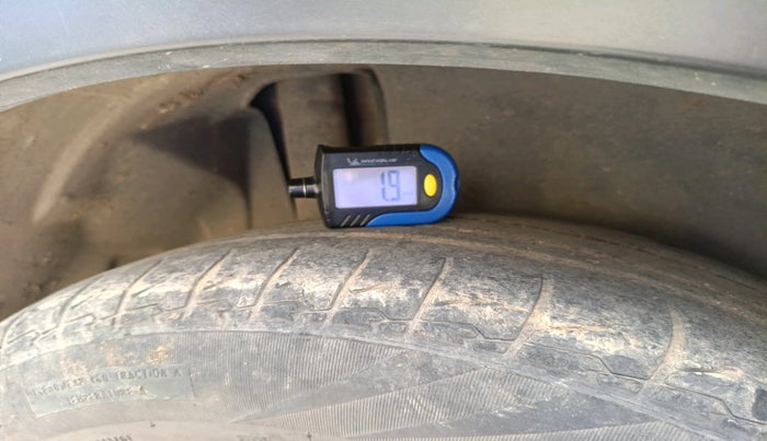 2019 Maruti S Cross ZETA 1.3, Diesel, Manual, 1,57,440 km, tyre