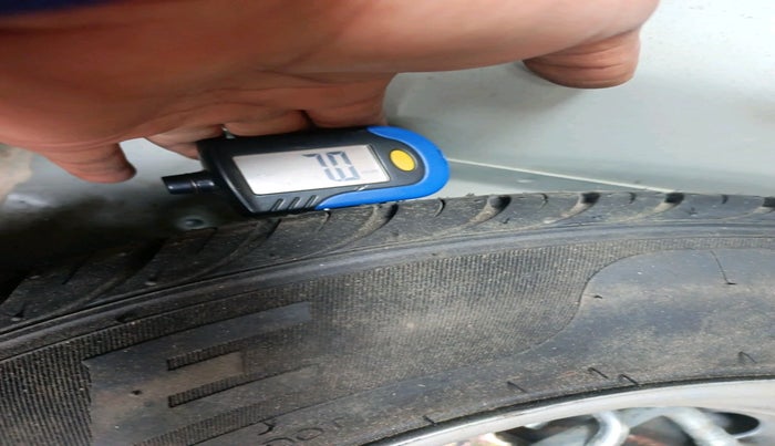 2013 Hyundai i10 ERA 1.1, Petrol, Manual, 23,214 km, tyre