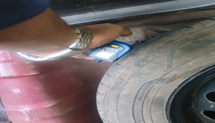 2011 Hyundai i20 SPORTZ 1.2, Petrol, Manual, 65,716 km, tyre