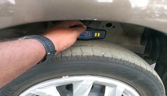 2014 Maruti Wagon R 1.0 VXI, Petrol, Manual, 75,650 km, tyre