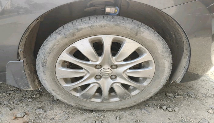 2017 Maruti Baleno ZETA CVT PETROL 1.2, Petrol, Automatic, 69,479 km, tyre