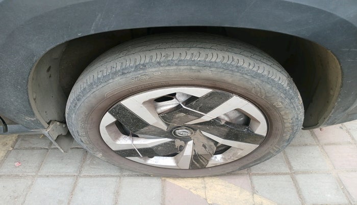 2023 Nissan MAGNITE XE, Petrol, Manual, 19,342 km, tyre