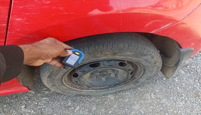 2012 Volkswagen Polo TRENDLINE 1.2L PETROL, Petrol, Manual, 1,41,667 km, tyre