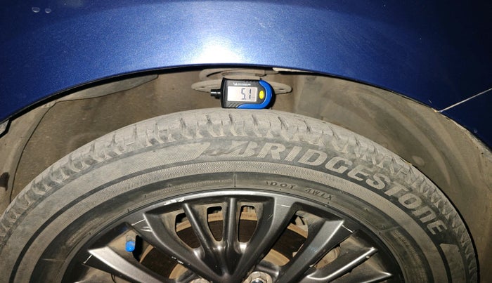 2019 Maruti Ertiga ZXI+ SHVS, Petrol, Manual, 71,984 km, tyre