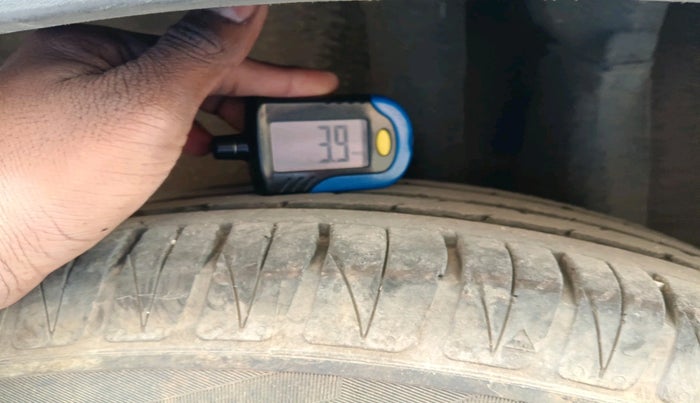 2022 KIA SONET HTK PLUS 1.2, Petrol, Manual, 34,273 km, tyre