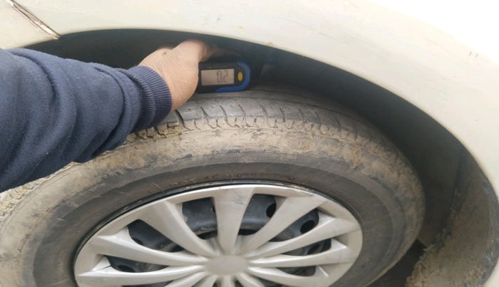 2018 Maruti Dzire VXI AMT, Petrol, Automatic, 54,049 km, tyre