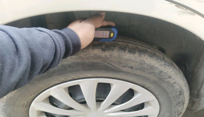 2018 Maruti Dzire VXI AMT, Petrol, Automatic, 54,049 km, tyre