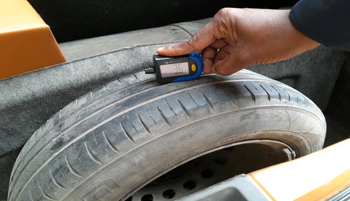 2011 Nissan Micra XL PETROL, Petrol, Manual, 1,16,273 km, tyre