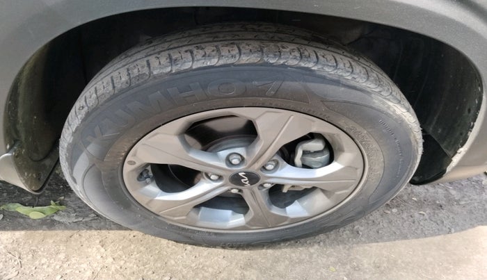 2022 KIA SELTOS HTK PLUS AT 1.5 DIESEL, Diesel, Automatic, 37,131 km, tyre