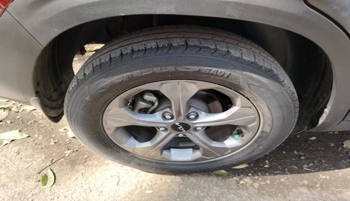 2022 KIA SELTOS HTK PLUS AT 1.5 DIESEL, Diesel, Automatic, 37,131 km, tyre