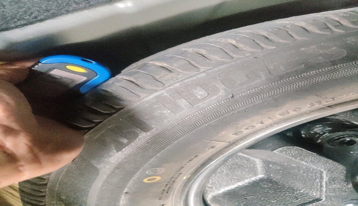 2021 Tata ALTROZ XZ DIESEL, Diesel, Manual, 75,524 km, tyre