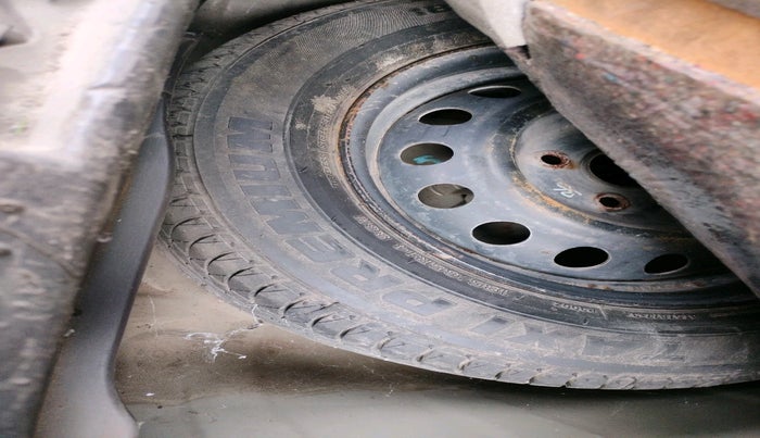 2011 Hyundai i20 SPORTZ 1.2, Petrol, Manual, 1,10,326 km, tyre