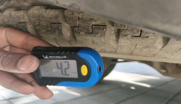 2017 Tata Hexa XTA 4X2 7 STR, Diesel, Automatic, 56,394 km, tyre