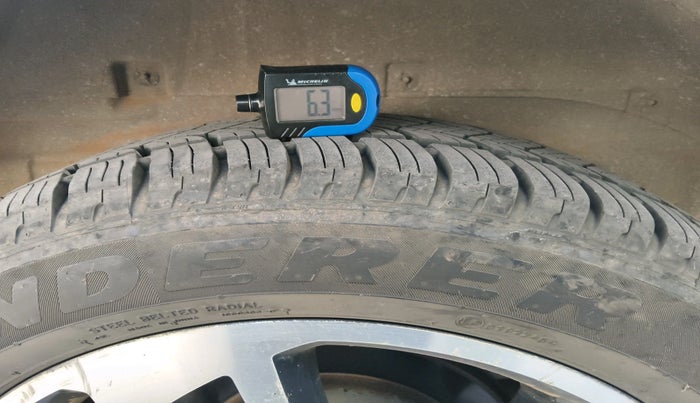 2017 Tata Hexa XTA 4X2 7 STR, Diesel, Automatic, 56,394 km, tyre