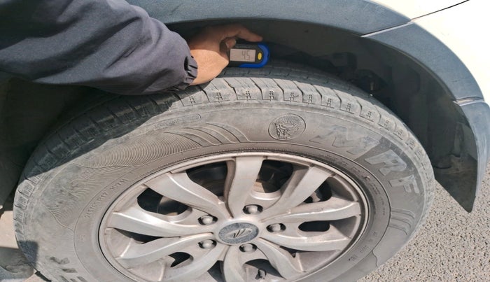 2021 Mahindra XUV500 W9, Diesel, Manual, 95,383 km, tyre