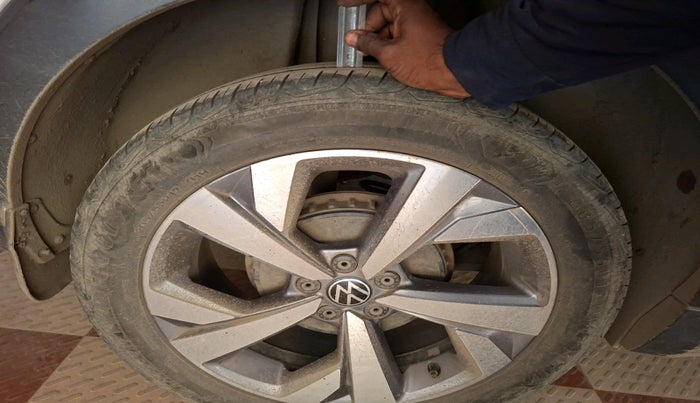 2022 Volkswagen TAIGUN HIGHLINE 1.0 TSI MT, Petrol, Manual, 79,375 km, tyre