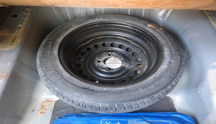 2016 Honda City 1.5L I-VTEC V MT, Petrol, Manual, 42,964 km, tyre