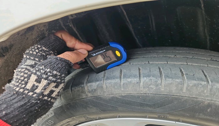 2024 Maruti Baleno  ZETA CNG 1.2L, Petrol, Manual, 74,534 km, tyre