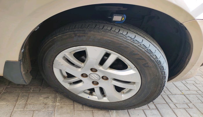 2013 Maruti Swift Dzire ZDI, Diesel, Manual, 75,807 km, tyre