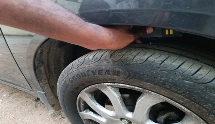 2017 Honda Amaze 1.2L I-VTEC VX, Petrol, Manual, 75,837 km, tyre