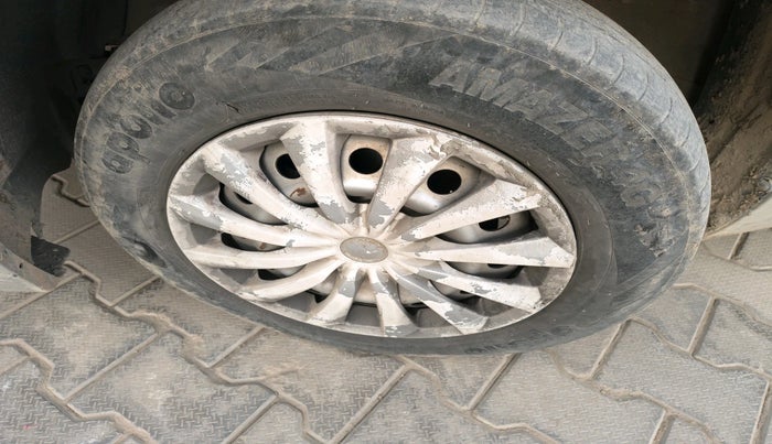 2016 Maruti Swift Dzire LDI, Diesel, Manual, 1,10,056 km, tyre