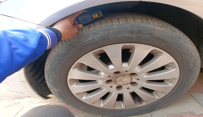 2012 Mercedes Benz C Class 200 K CLASSIC, Petrol, Automatic, 95,841 km, tyre