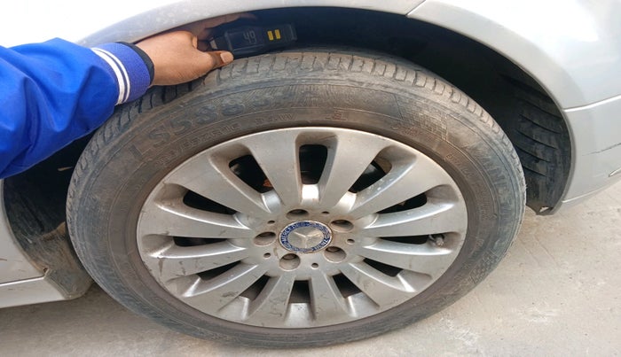 2012 Mercedes Benz C Class 200 K CLASSIC, Petrol, Automatic, 95,841 km, tyre