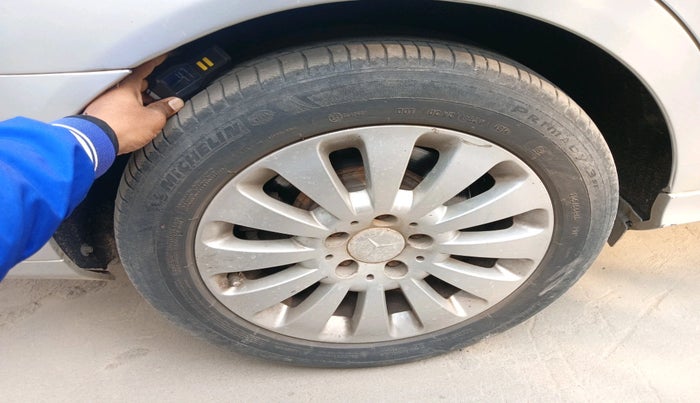 2012 Mercedes Benz C Class 200 K CLASSIC, Petrol, Automatic, 95,841 km, tyre