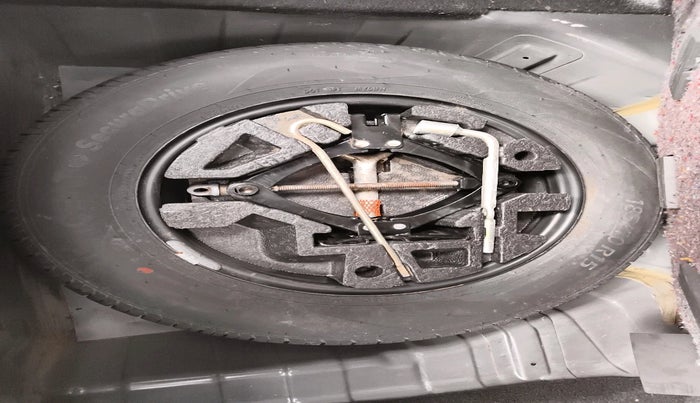 2022 Tata PUNCH ADVENTURE MT, Petrol, Manual, 38,658 km, tyre