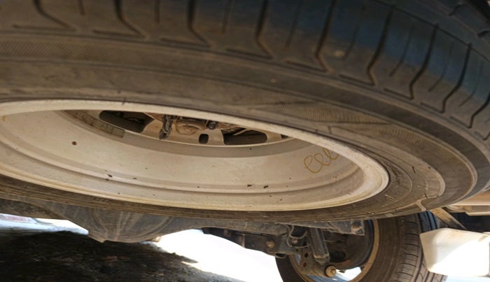 2018 Toyota Innova Crysta 2.8 ZX AT 7 STR, Diesel, Automatic, 1,04,115 km, tyre