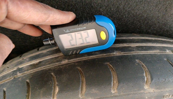 2015 Maruti Wagon R 1.0 LXI, Petrol, Manual, 1,30,115 km, tyre