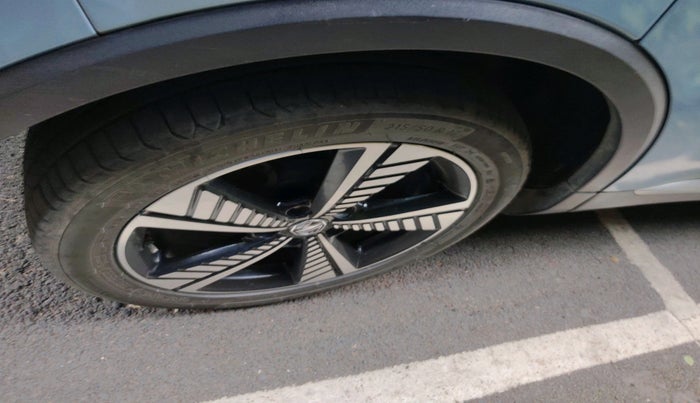 2020 MG ZS EV EXCLUSIVE, Electric, Automatic, 62,960 km, tyre