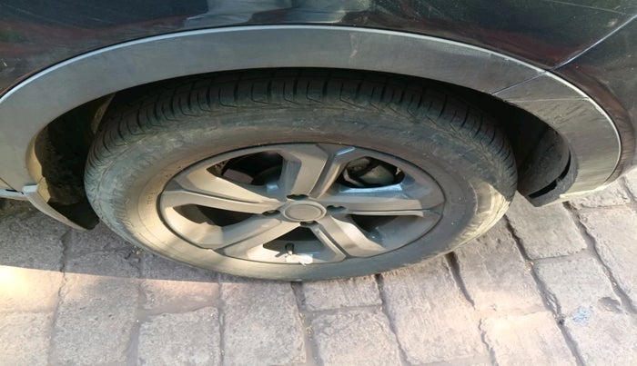 2023 Tata NEXON XZA PLUS PETROL DARK EDITION, Petrol, Automatic, 27,747 km, tyre