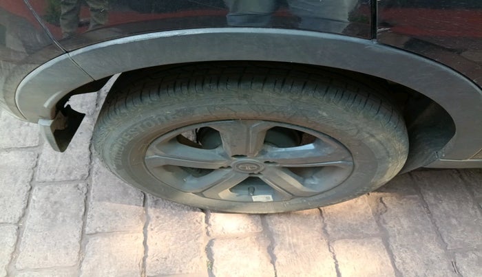 2023 Tata NEXON XZA PLUS PETROL DARK EDITION, Petrol, Automatic, 27,747 km, tyre