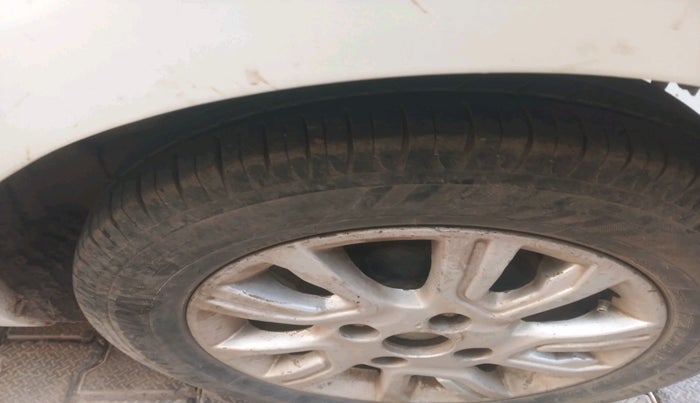 2018 Tata Tiago XZ PETROL, Petrol, Manual, 68,271 km, tyre