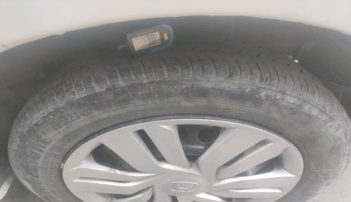 2014 Honda City 1.5L I-DTEC S, Diesel, Manual, 1,93,189 km, tyre