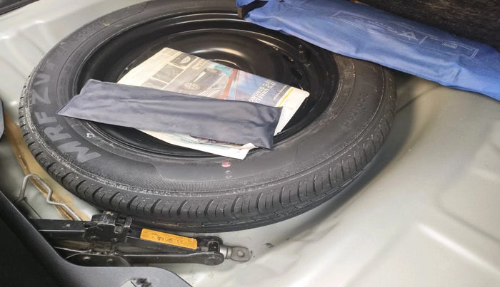 2021 Maruti Baleno DELTA PETROL 1.2, Petrol, Manual, 48,619 km, tyre