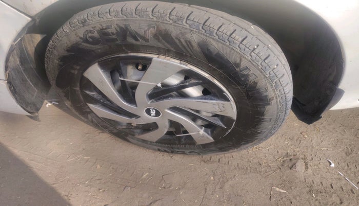 2022 Hyundai NEW SANTRO MAGNA EXECUTIVE CNG, Petrol, Manual, 56,294 km, tyre