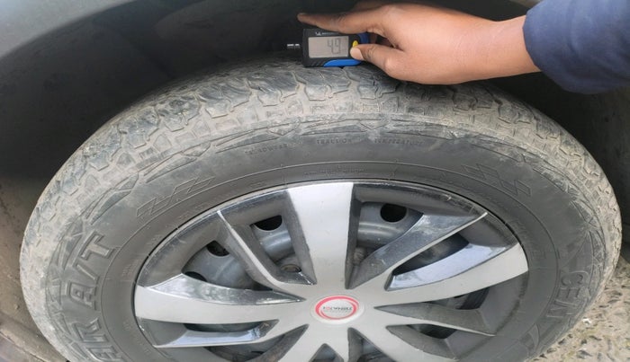 2016 Mahindra XUV500 W6, Diesel, Manual, 88,867 km, tyre