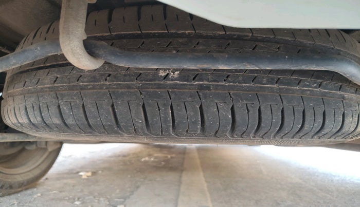 2024 Maruti Ertiga   VXI (O) CNG, Petrol, Manual, 69,987 km, tyre