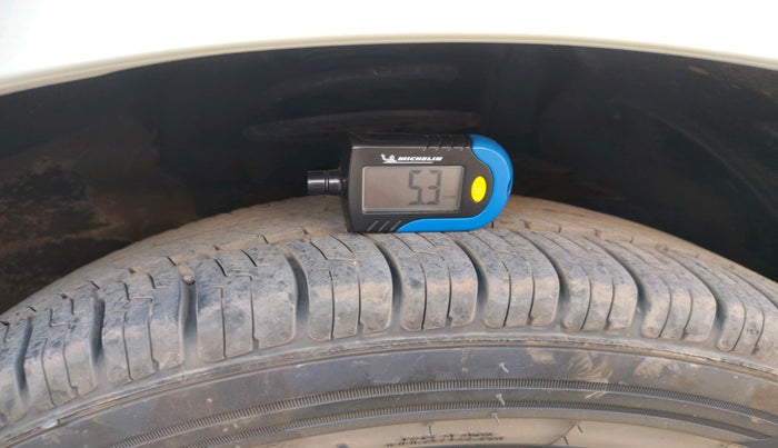 2024 Maruti Ertiga   VXI (O) CNG, Petrol, Manual, 69,987 km, tyre