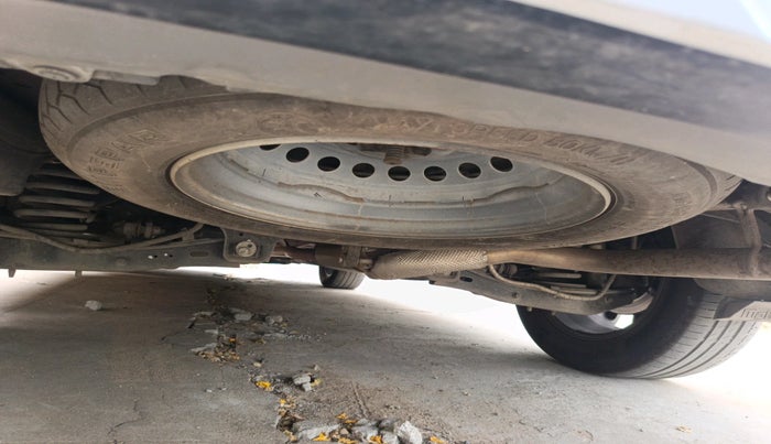 2022 Mahindra XUV700 AX 7 LUXURY D AT 7 STR, Diesel, Automatic, 95,388 km, tyre