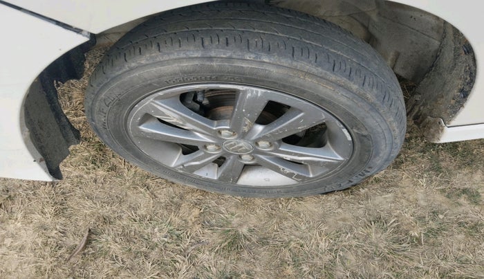 2018 Maruti Wagon R 1.0 VXI+ (O) MT, Petrol, Manual, 1,41,985 km, tyre