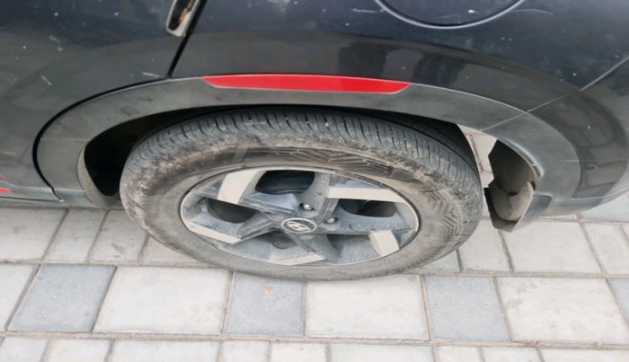 2021 Hyundai VENUE SX 1.0 TURBO IMT DUAL TONE SPORT, Petrol, Manual, 43,265 km, tyre